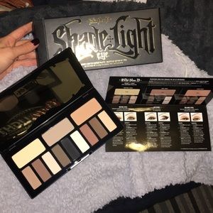 Shade + Light Eye Contour Palette